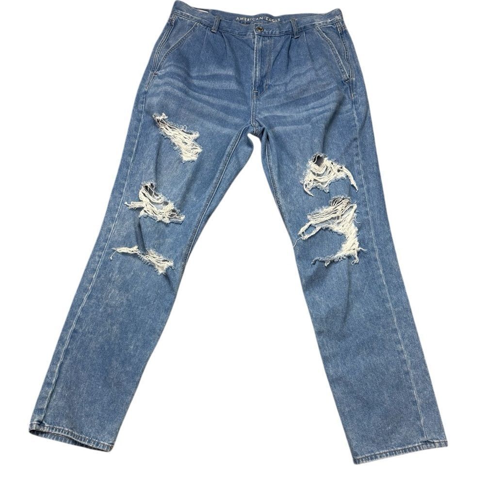 American Eagle Distressed Mom Jeans With Pleats